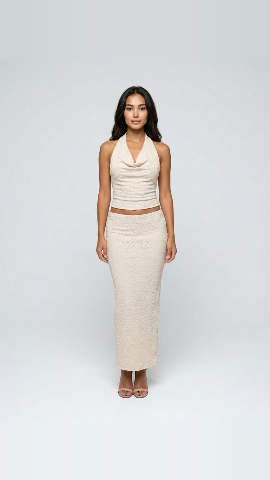 Бежевый